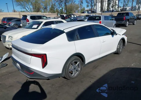 2025 Kia K4 Lxs z USA, uszkodzony, nr VIN 3KPFT4DE6SE058896